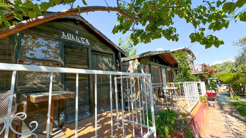 Ayvalı Gaia Bungalow Bed & Breakfast エクステリア 写真